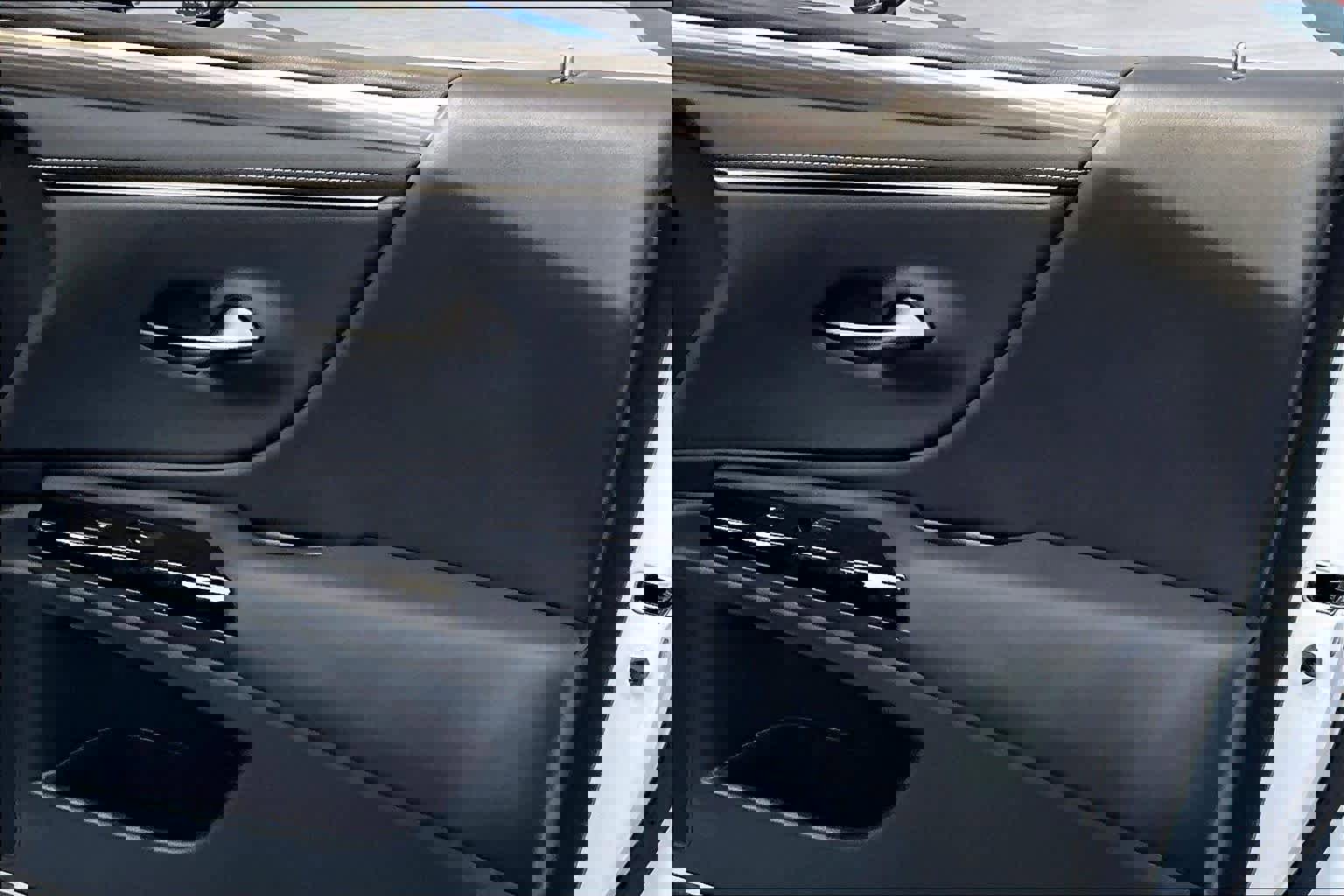 Used 2022 Lexus ES 300h F Sport w/ Accessory Package image 23