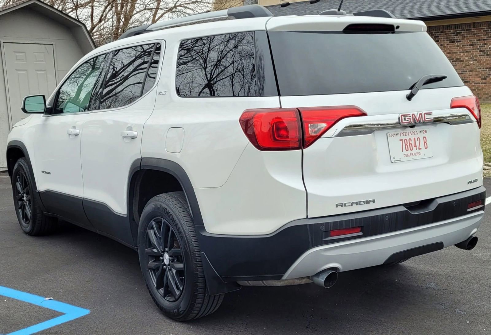 Used 2019 GMC Acadia SLT w/ LPO, Floor Liner Package image 10