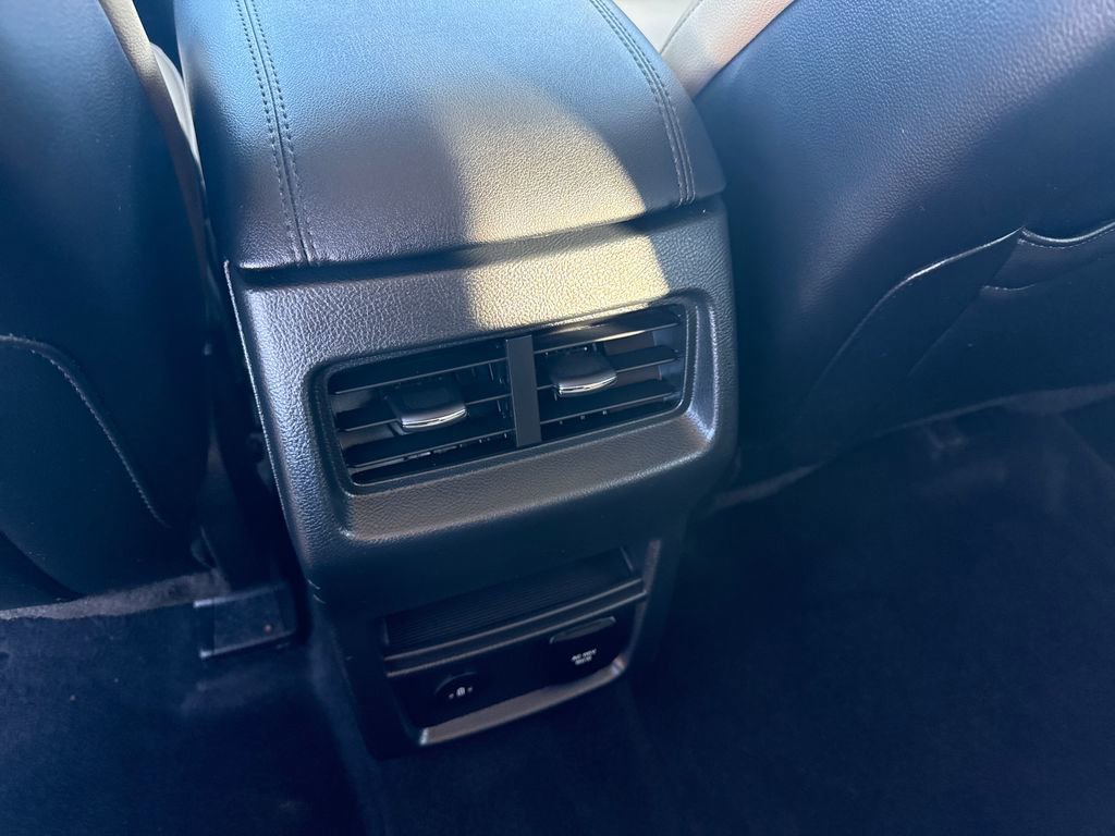 Used 2023 Ford Edge SEL w/ Convenience Package image 17