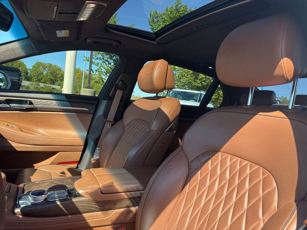 Used 2020 Genesis G90 3.3T Premium AWD/4WD image 9