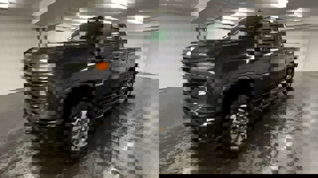 Certified 2024 Chevrolet Silverado 2500 Custom w/ Custom Value Package image 4