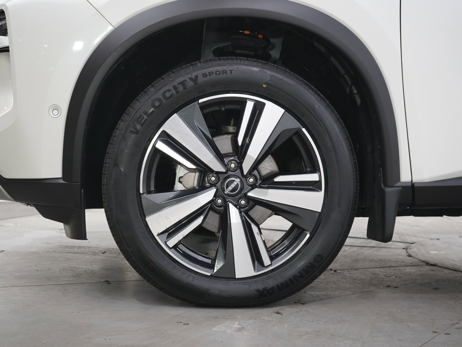 Used 2023 Nissan Rogue Platinum w/ Platinum Premium Package AWD/4WD image 30