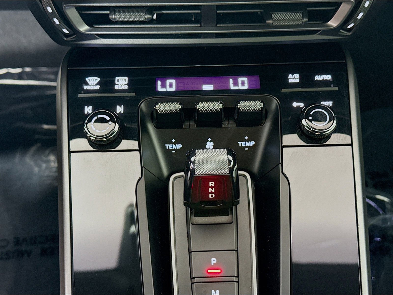 Certified 2022 Porsche 911 Carrera image 13