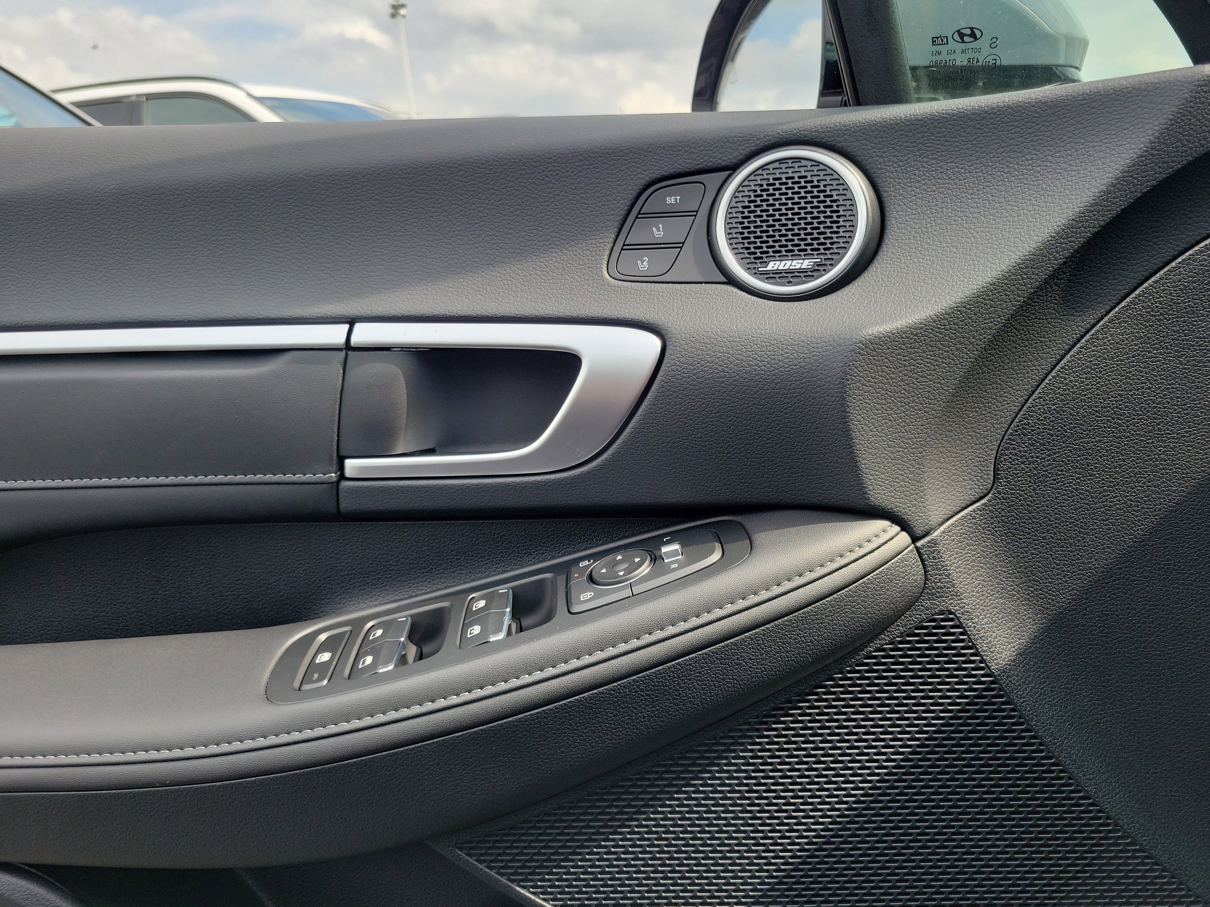 New 2025 Hyundai Sonata Limited image 13