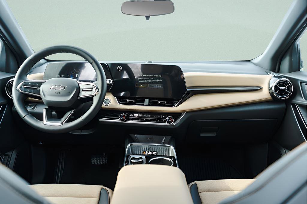 New 2026 Chevrolet Equinox ACTIV w/ Convenience Package III AWD/4WD image 8