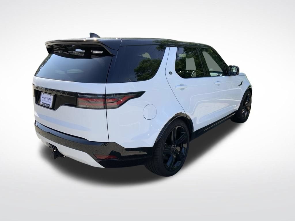 Certified 2025 Land Rover Discovery Dynamic SE AWD/4WD image 8