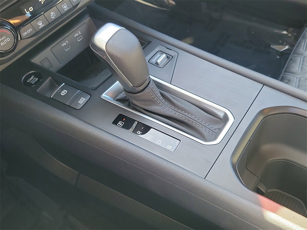 New 2026 Nissan Kicks SV w/ Illumination Package image 10