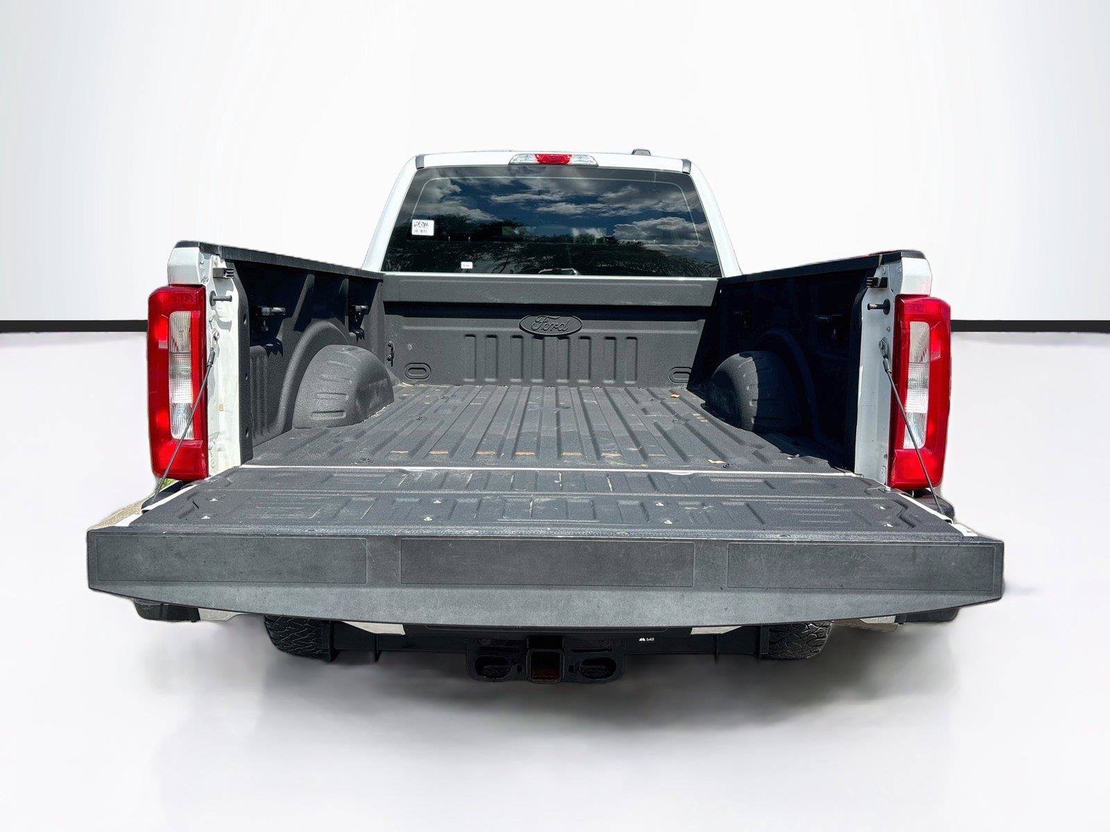 Used 2023 Ford F250 XL w/ FX4 Off-Road Package AWD/4WD image 21
