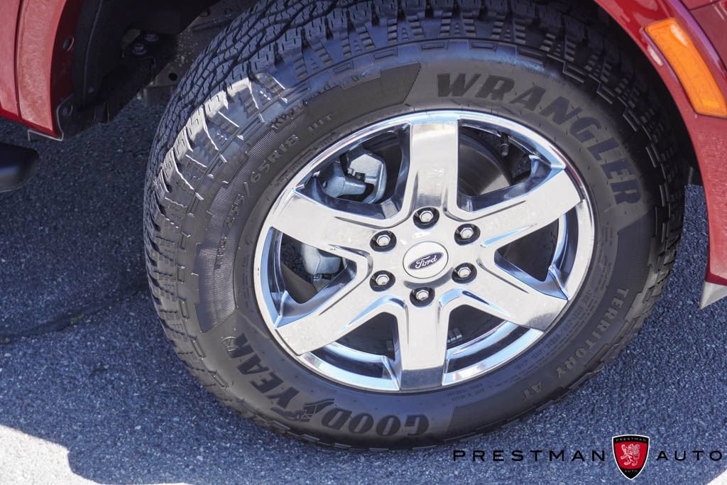 Used 2025 Ford Ranger XLT w/ Chrome Accent Package AWD/4WD image 12