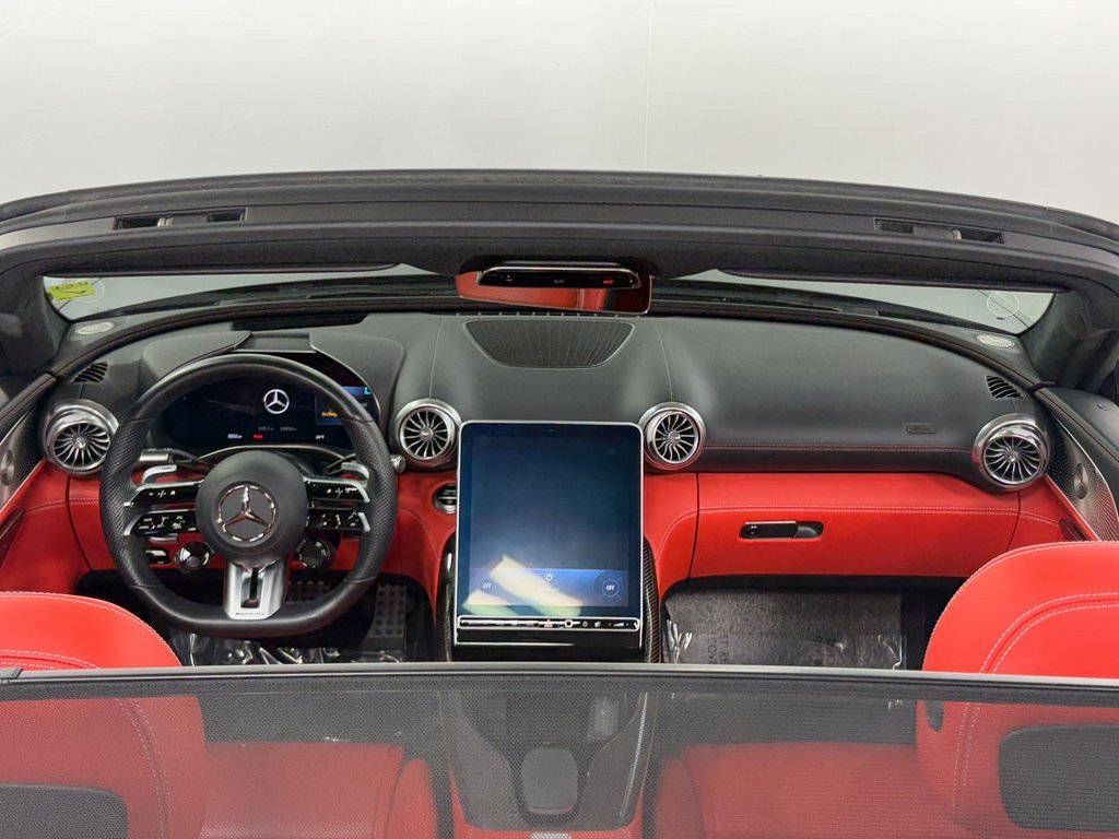 Used 2022 Mercedes-Benz SL 63 AMG 4MATIC image 29