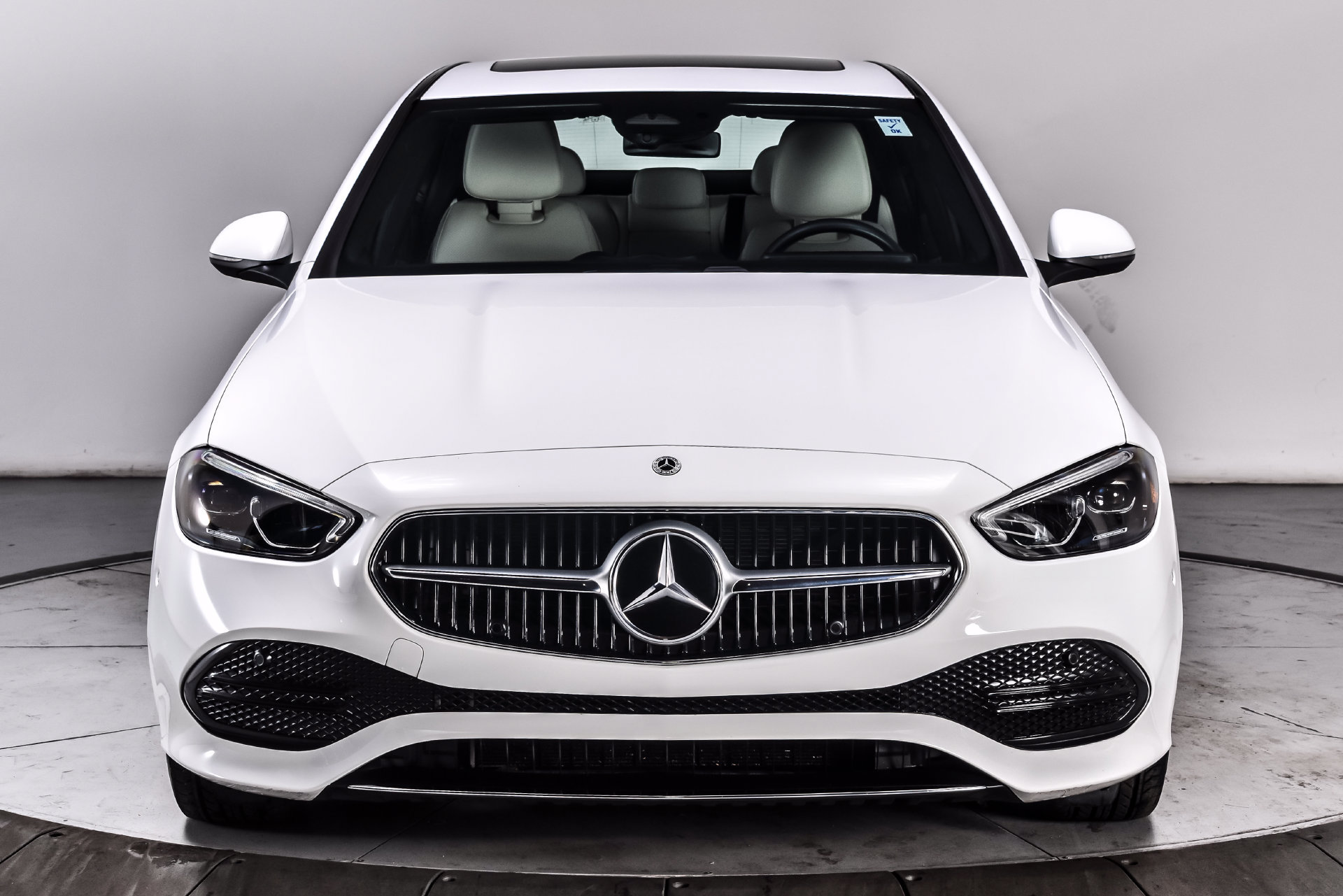 Used 2023 Mercedes-Benz C 300 4MATIC Sedan image 3