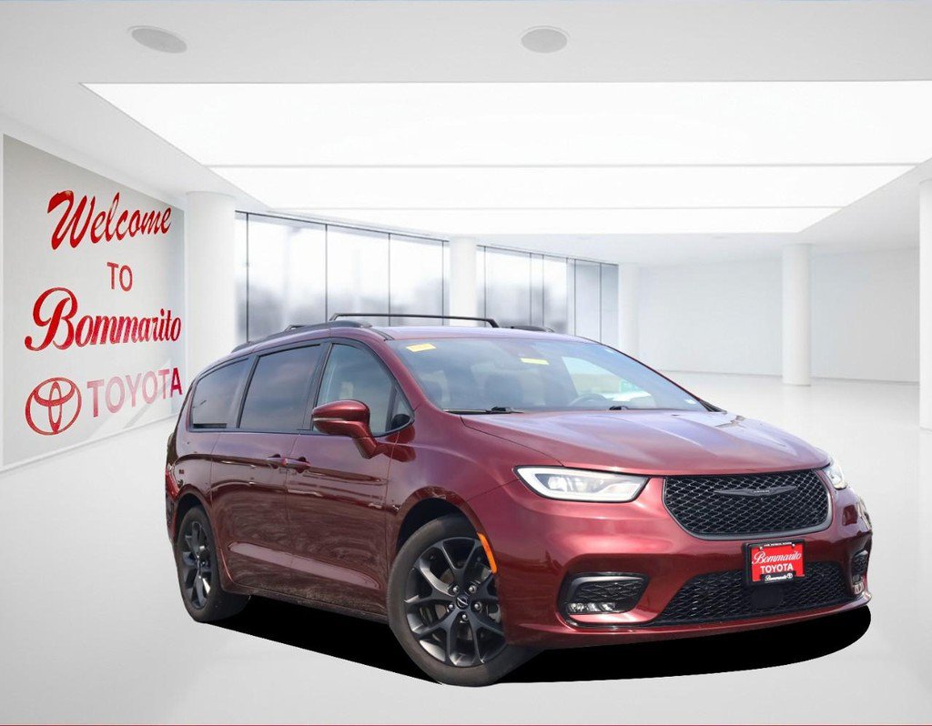 Used 2021 Chrysler Pacifica Touring-L w/ Premium & Safety Sphere Group FWD image 2