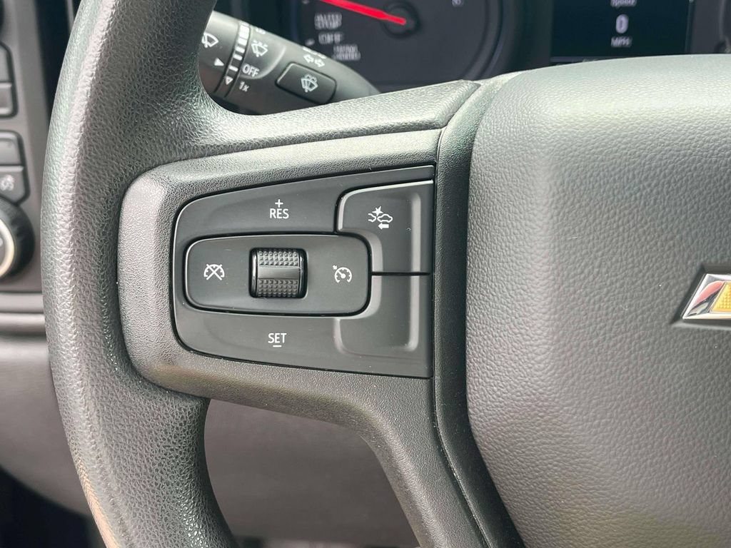 Used 2023 Chevrolet Silverado 1500 Custom AWD/4WD image 22