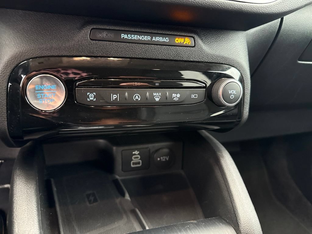 Used 2024 Ford Escape Platinum AWD/4WD image 19