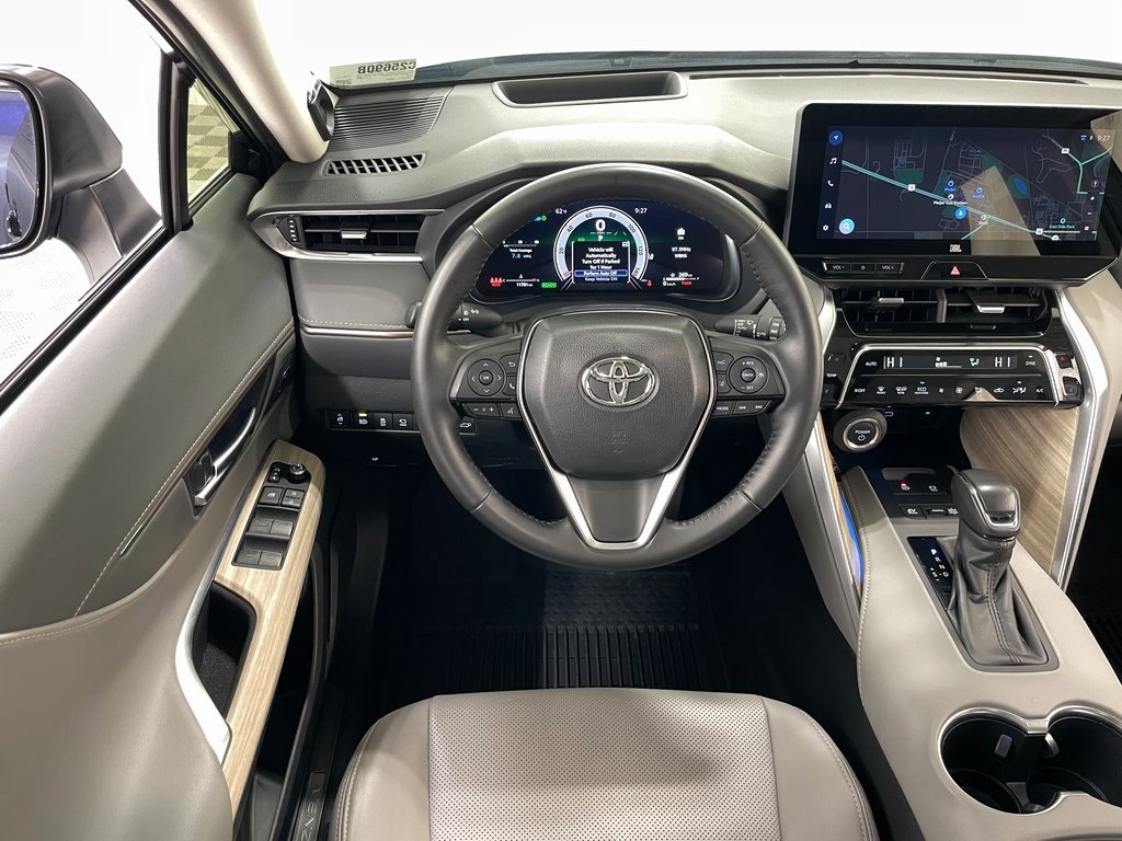 Used 2024 Toyota Venza Limited image 27