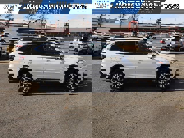 Used 2022 Subaru Outback Touring image 9