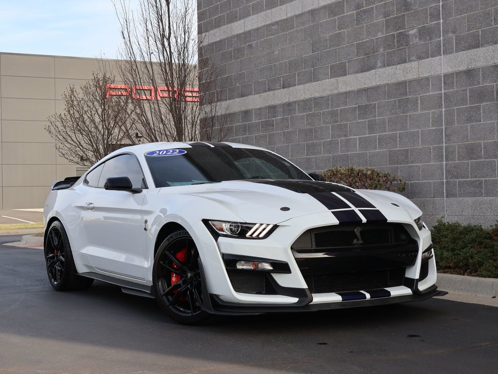Used 2022 Ford Mustang Shelby GT500 w/ Technology Package image 1
