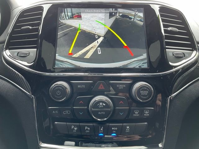 Used 2019 Jeep Grand Cherokee SRT image 21