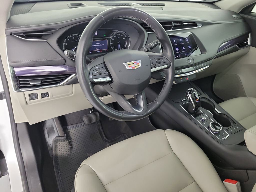 Certified 2023 Cadillac XT4 Luxury FWD image 18