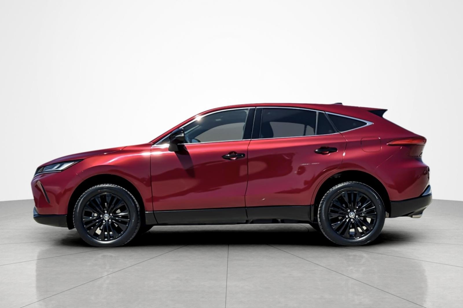 Certified 2023 Toyota Venza Nightshade AWD/4WD image 2