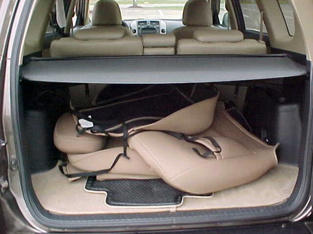 Used 2011 Toyota RAV4 Limited w/ Limited Extra Value Pkg AWD/4WD image 7