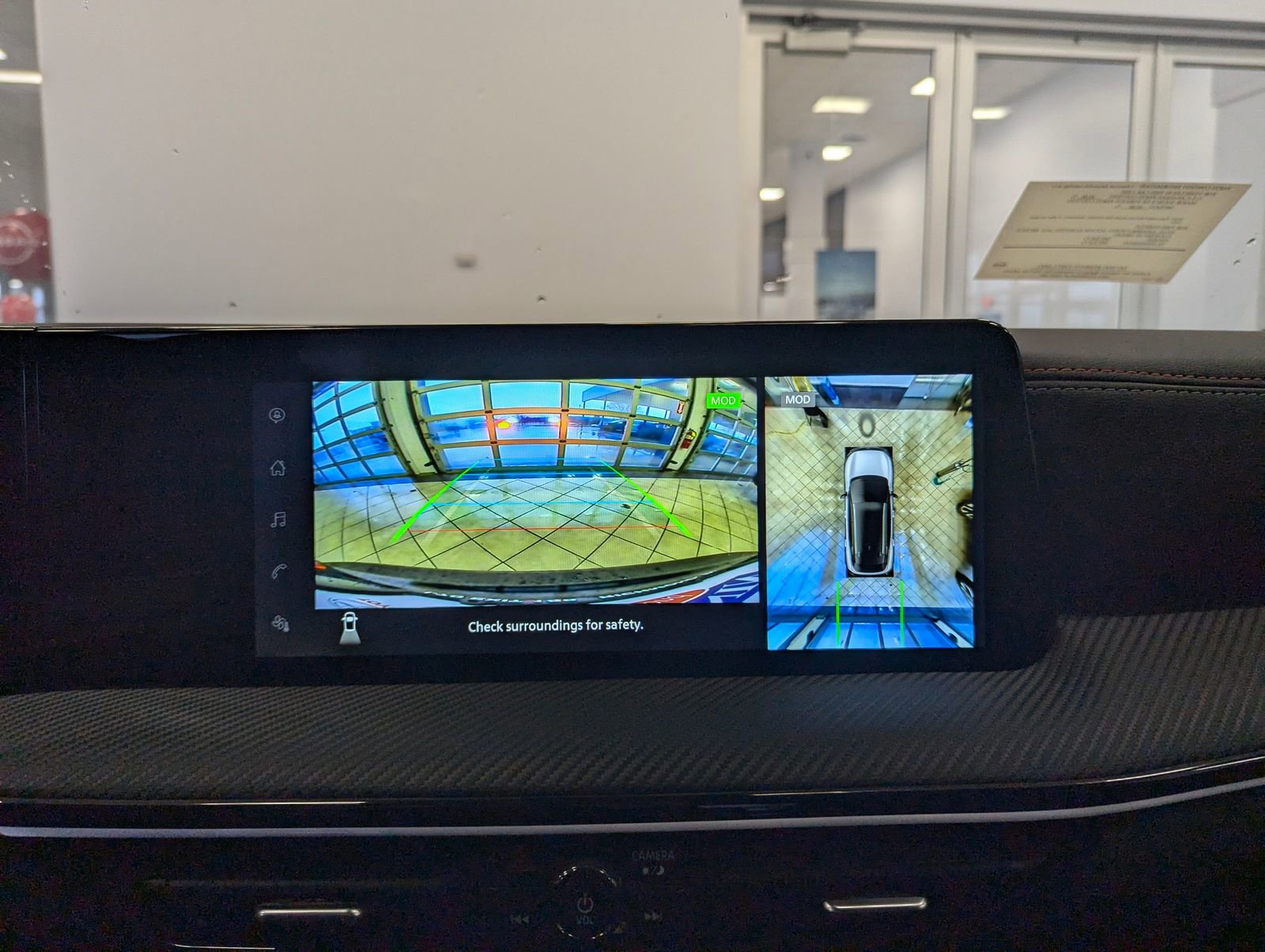 New 2025 Nissan Kicks SR image 21