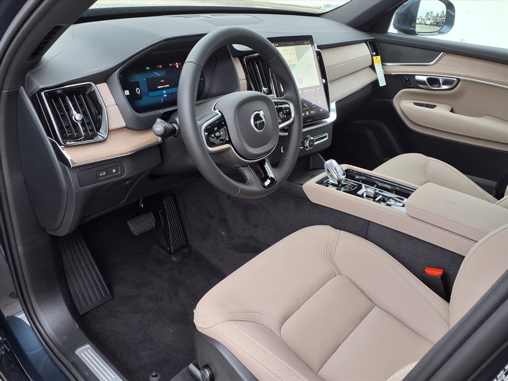 New 2026 Volvo XC90 T8 Core w/ Protection Package Premier image 12