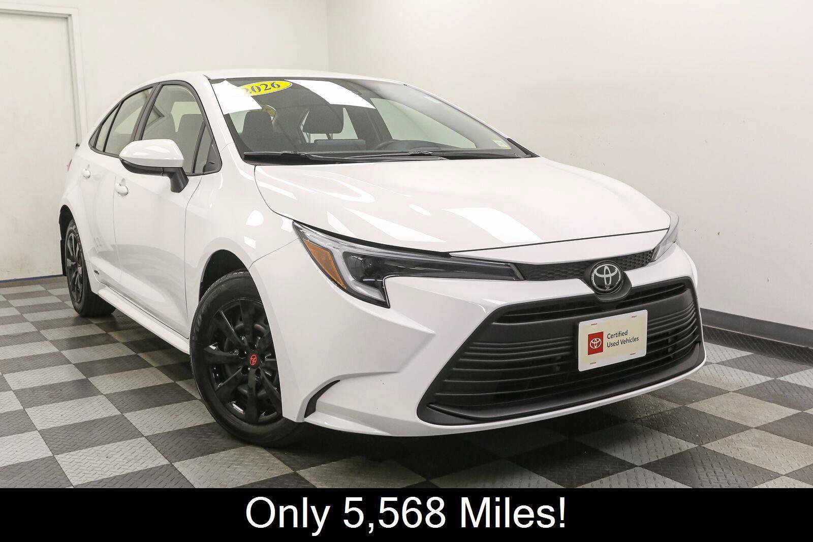Certified 2026 Toyota Corolla LE AWD/4WD image 3