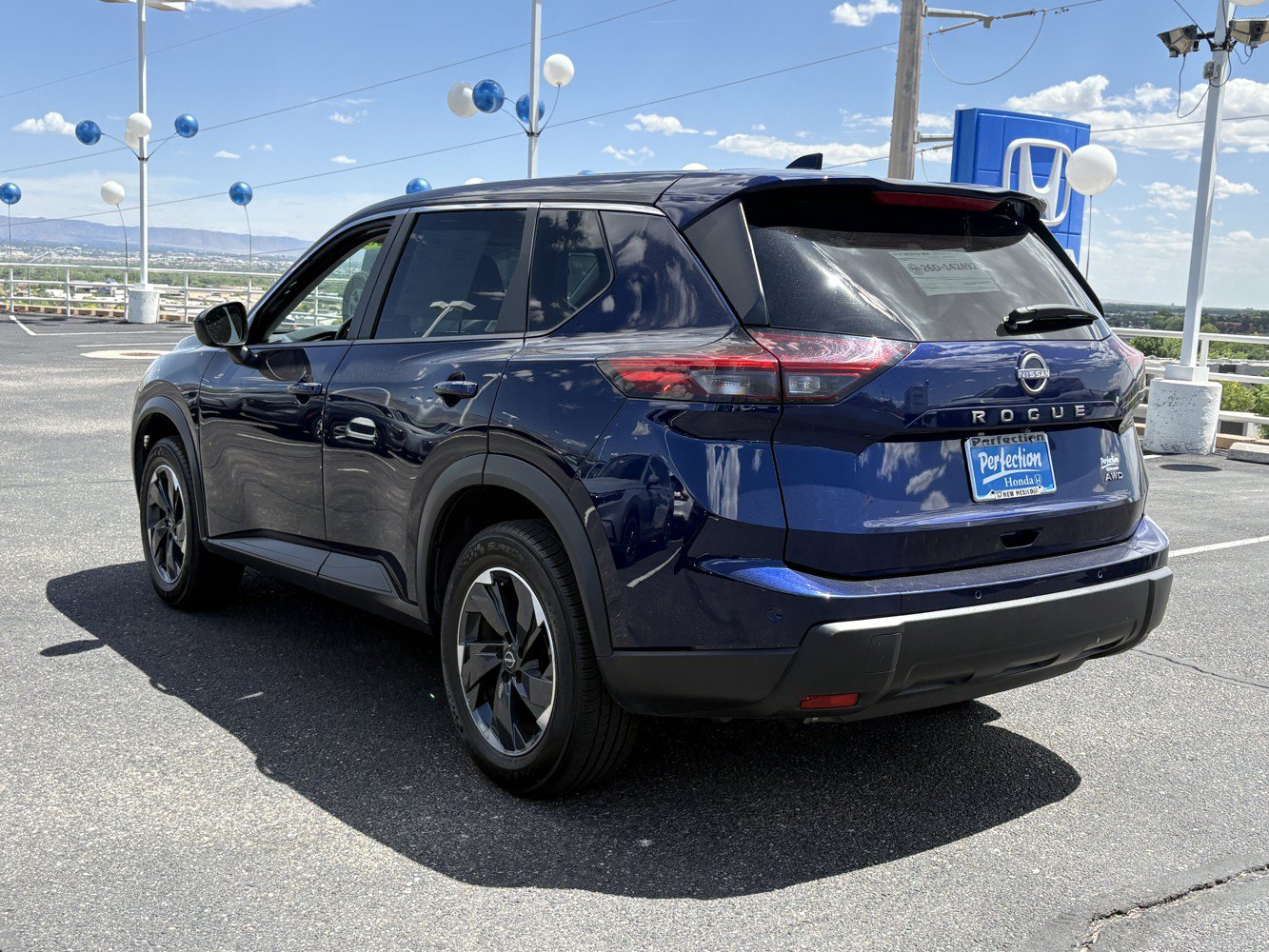 Used 2025 Nissan Rogue SV AWD/4WD image 7