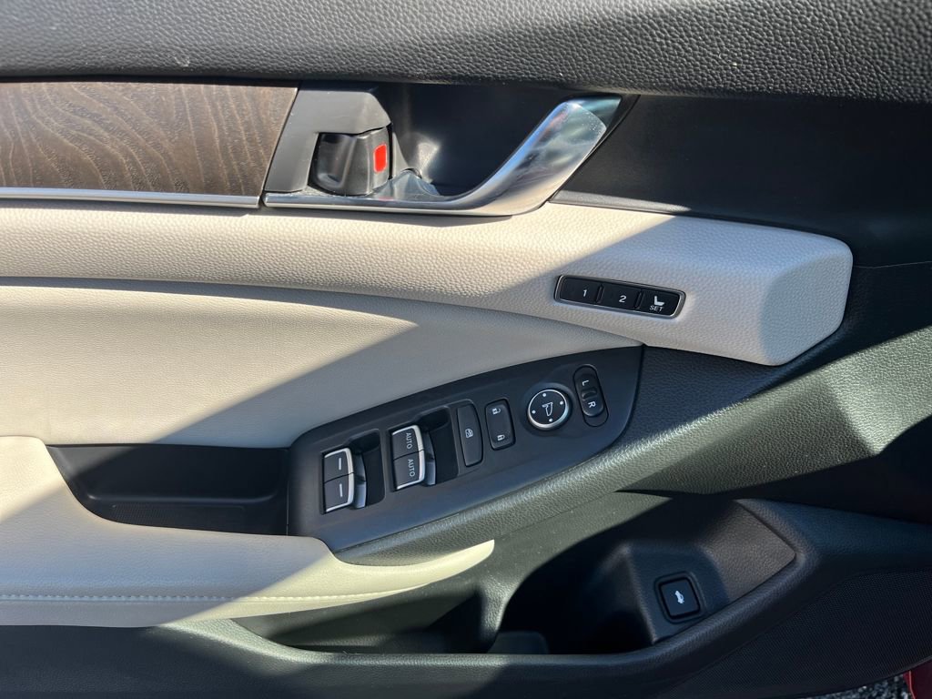 Used 2018 Honda Accord EX-L image 52