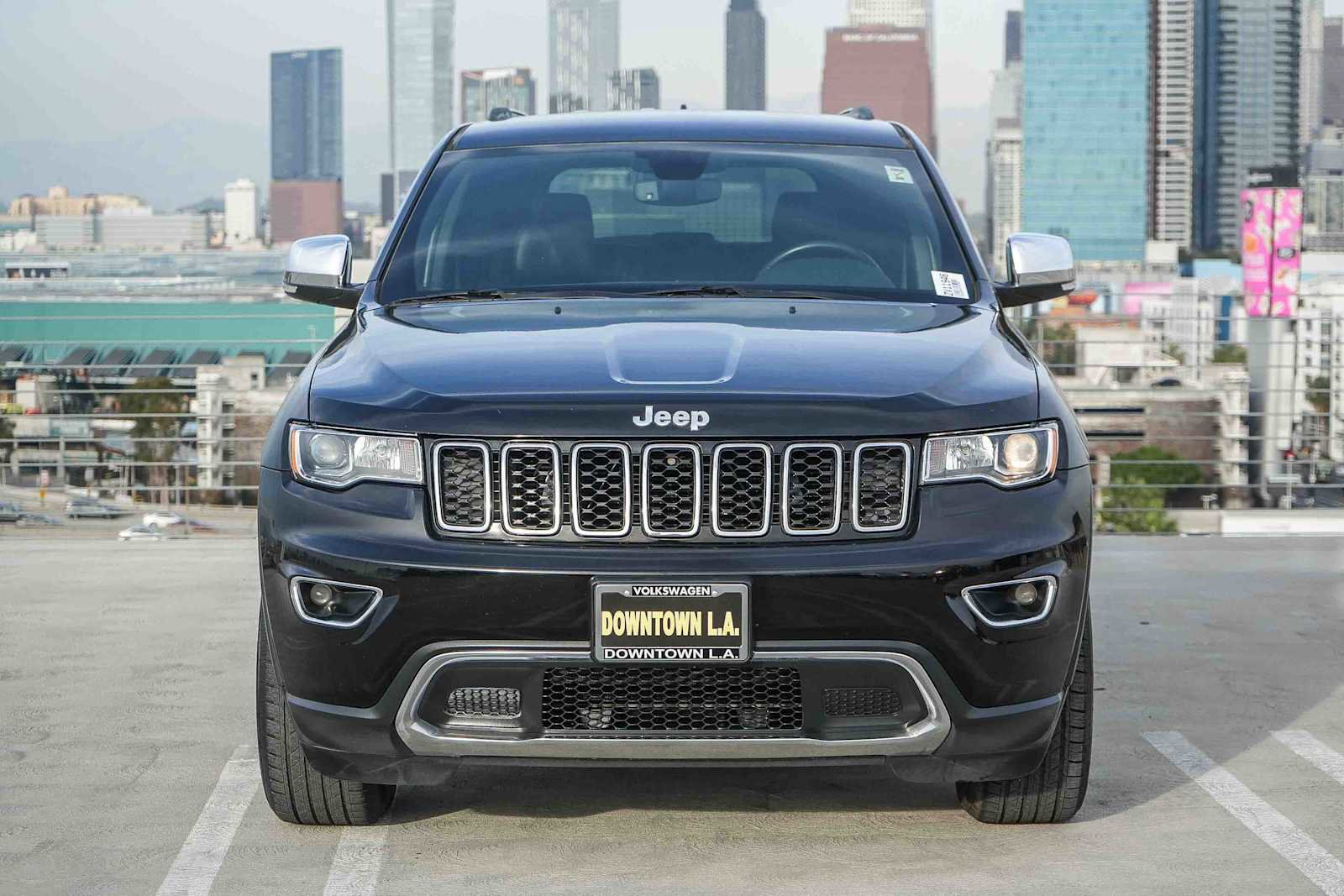Used 2018 Jeep Grand Cherokee Limited image 2