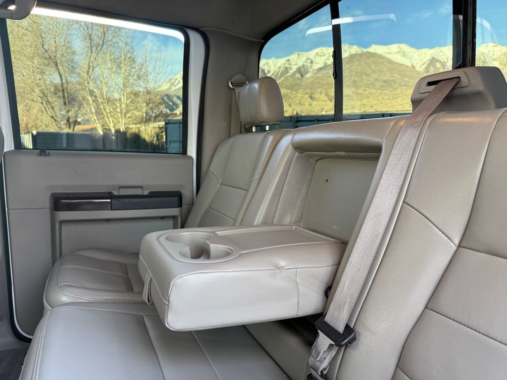 Used 2010 Ford F250 Lariat image 32