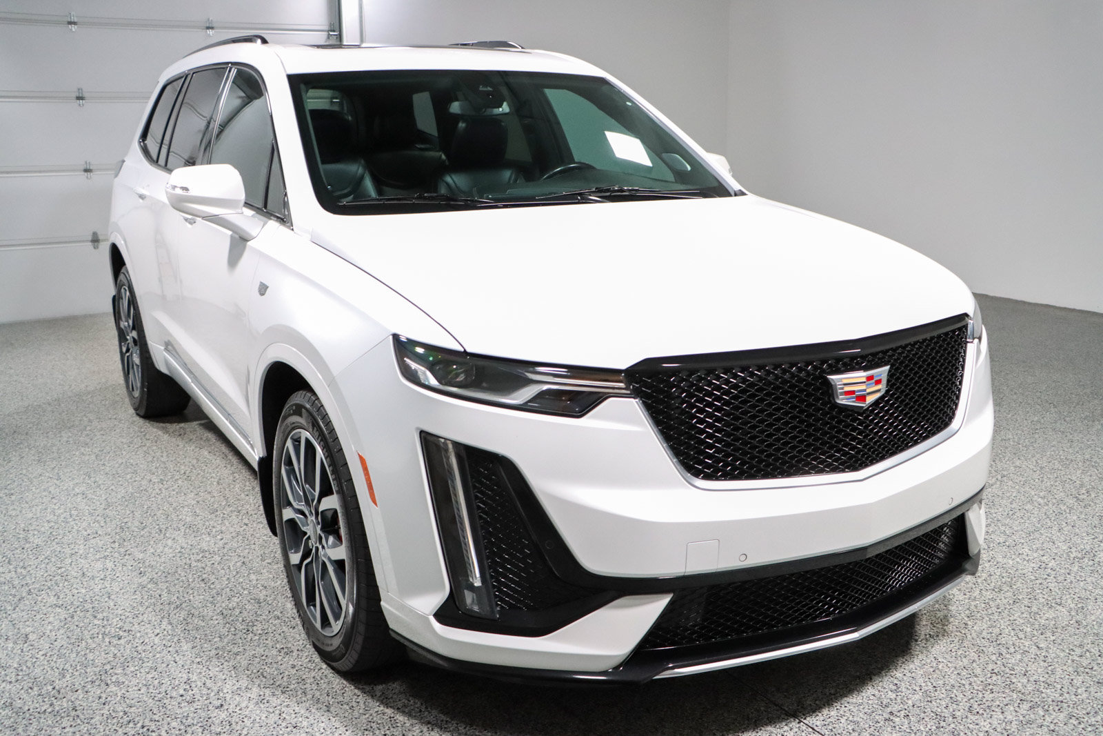 Used 2023 Cadillac XT6 Sport AWD/4WD image 5