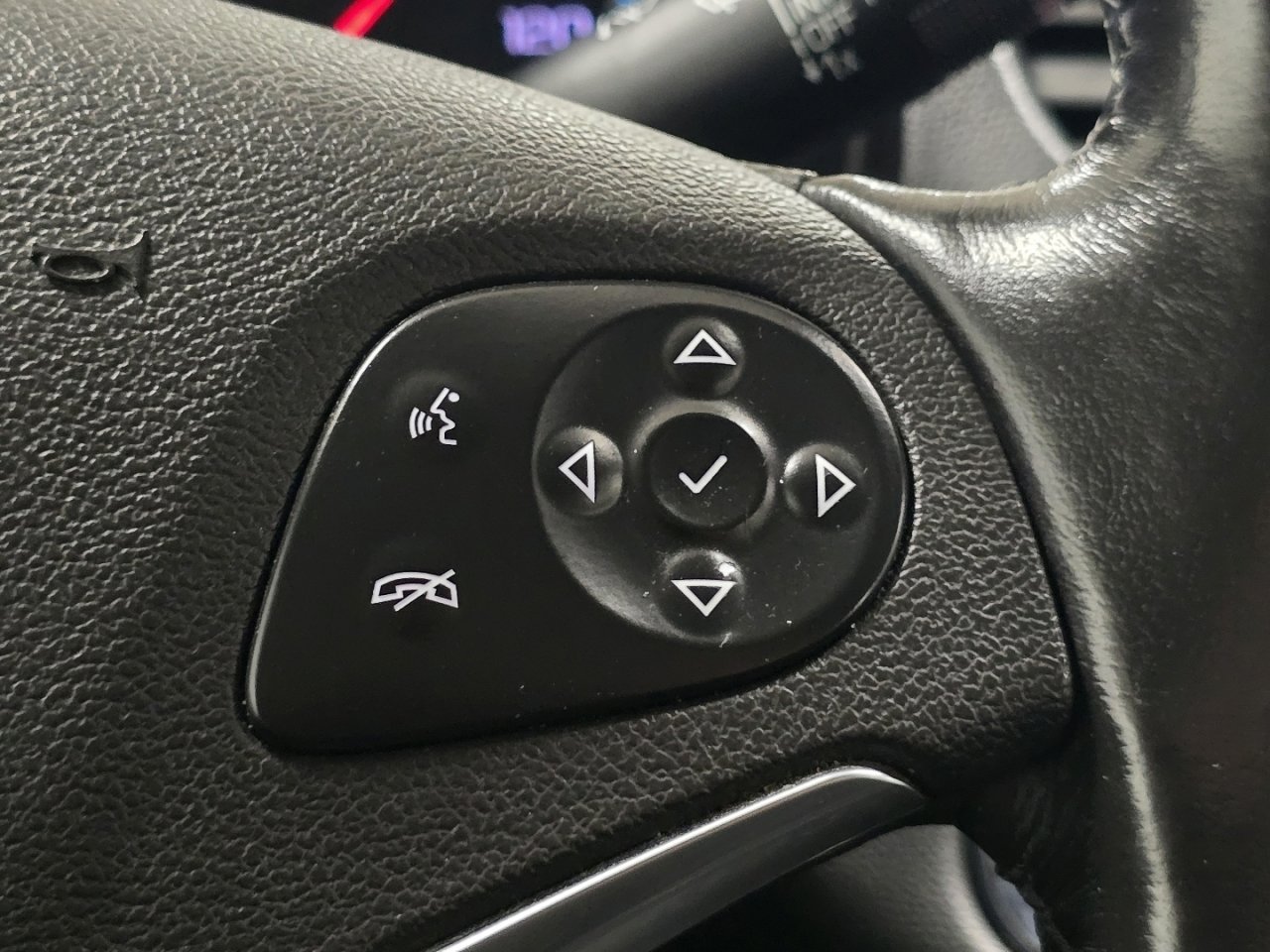 Used 2020 Chevrolet Impala LT image 28