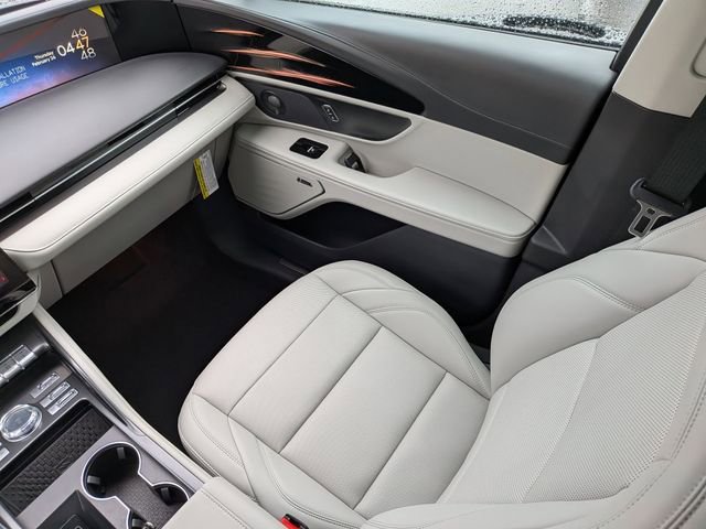 New 2026 Lincoln Nautilus Premier w/ Equipment Group 102A image 17