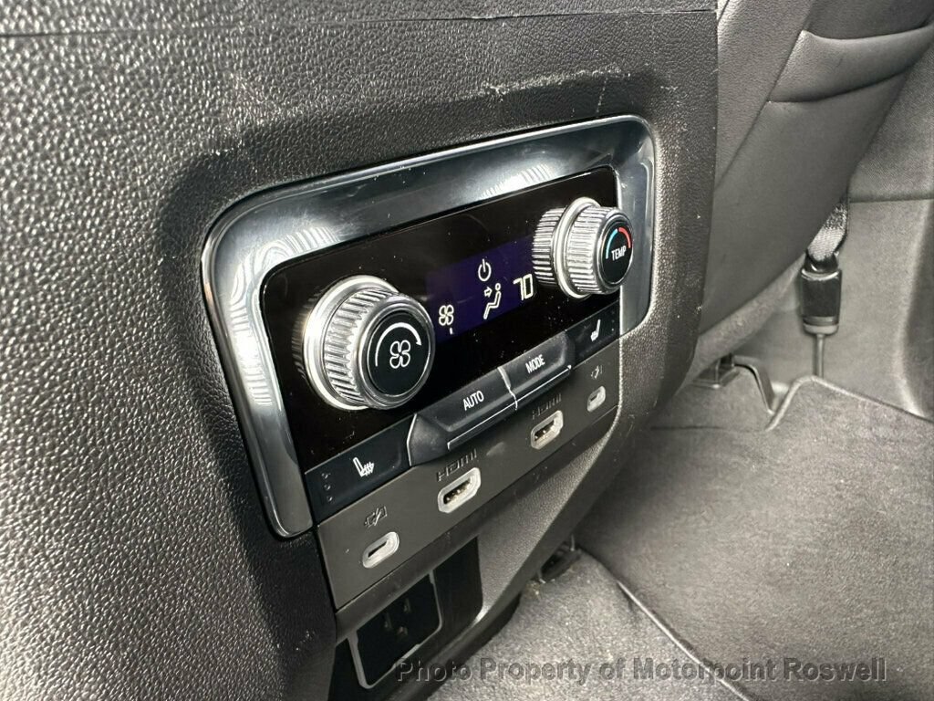 Used 2023 GMC Yukon XL SLT w/ SLT Premium Package RWD image 20