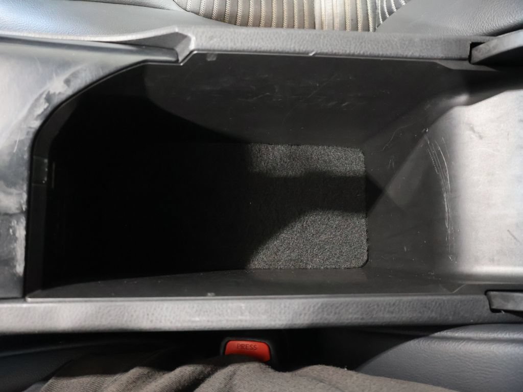 Used 2018 Toyota Camry SE FWD image 29
