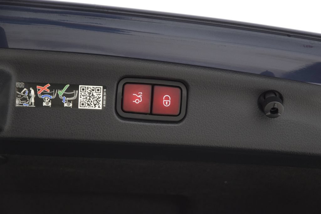 Certified 2024 Mercedes-Benz C 300 Sedan image 30