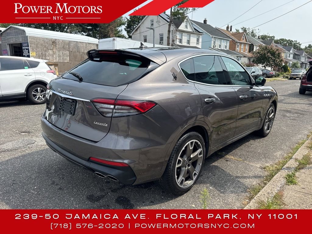 Used 2023 Maserati Levante Modena image 5