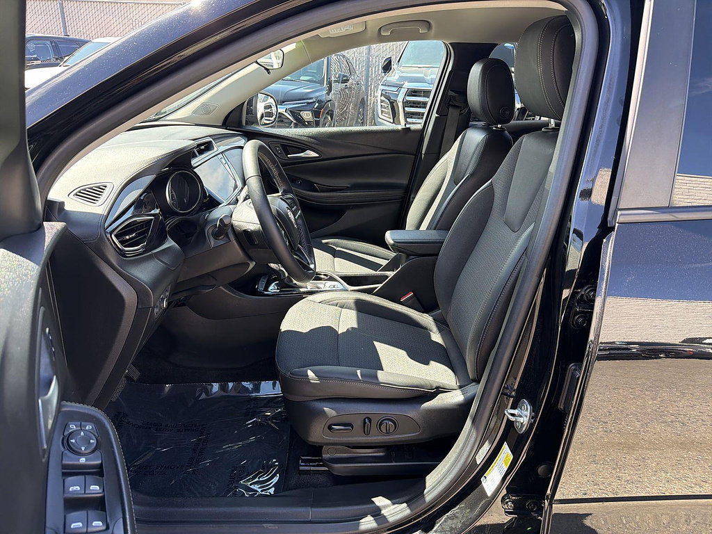 Used 2023 Buick Encore GX Preferred w/ Cold Weather Comfort Package FWD image 17