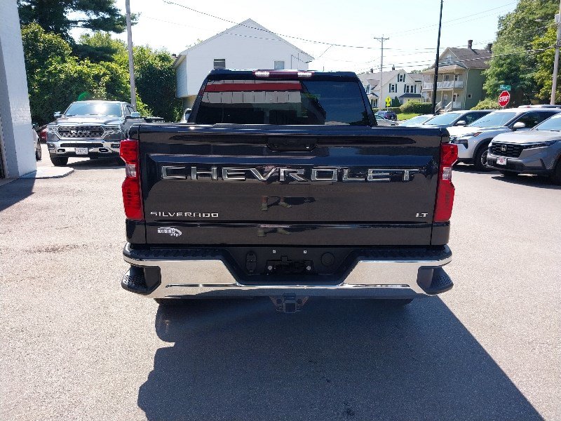 Used 2024 Chevrolet Silverado 1500 LT AWD/4WD image 7