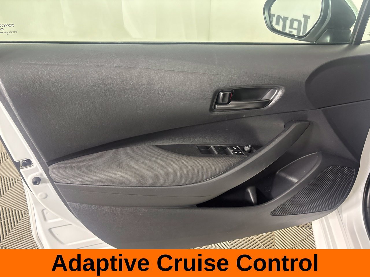 Used 2024 Toyota Corolla LE FWD image 10