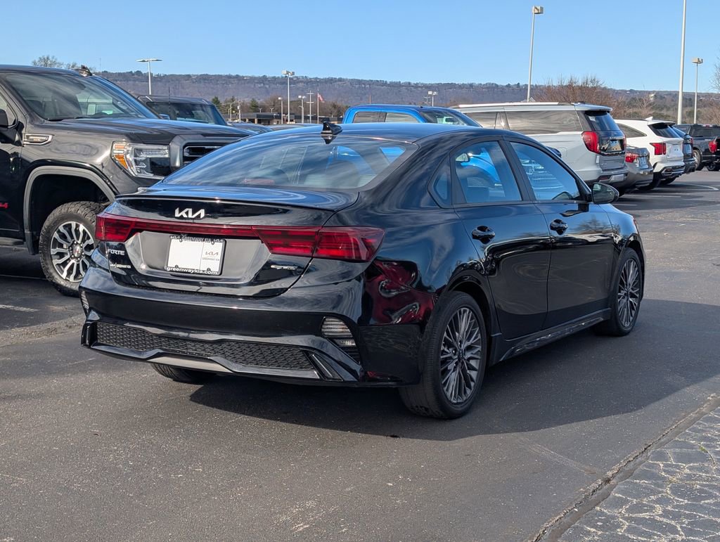 Used 2024 Kia Forte GT-Line w/ GT-Line Premium Package image 3