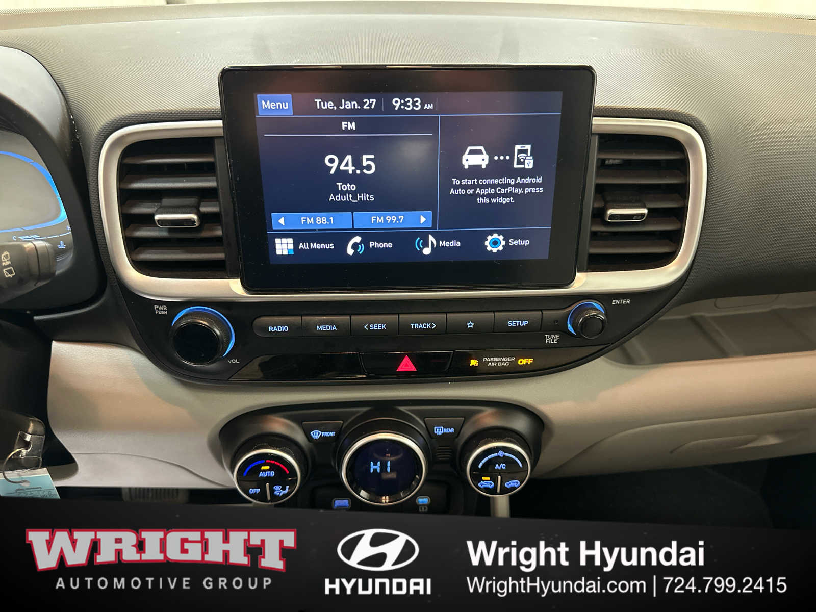 Certified 2023 Hyundai Venue SEL w/ Cargo Package image 25