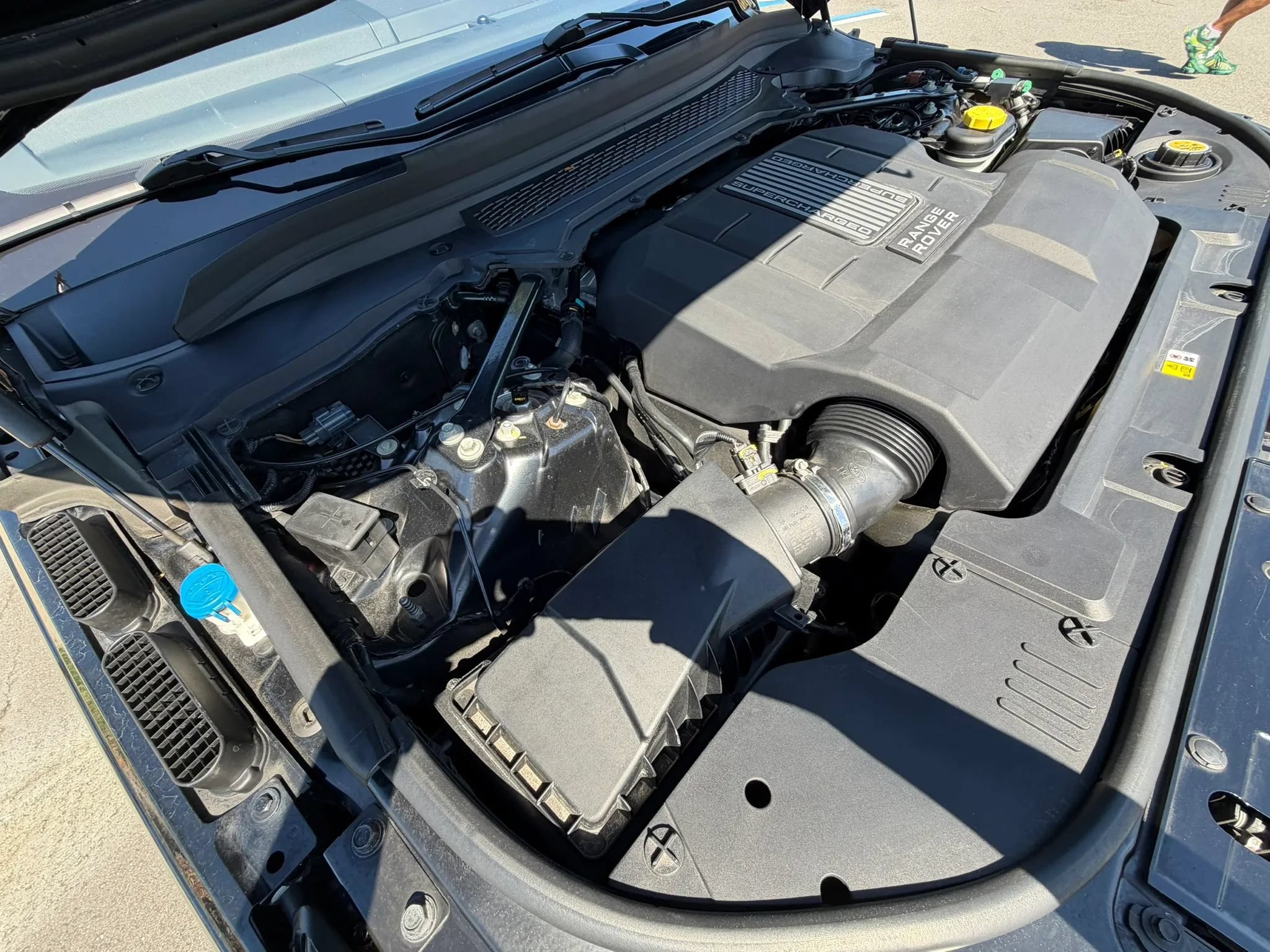 Used 2014 Land Rover Range Rover Supercharged AWD/4WD image 48