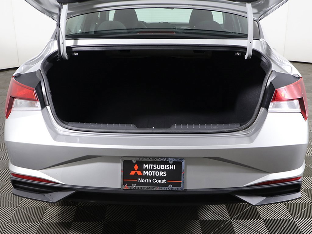 Used 2023 Hyundai Elantra SEL image 14