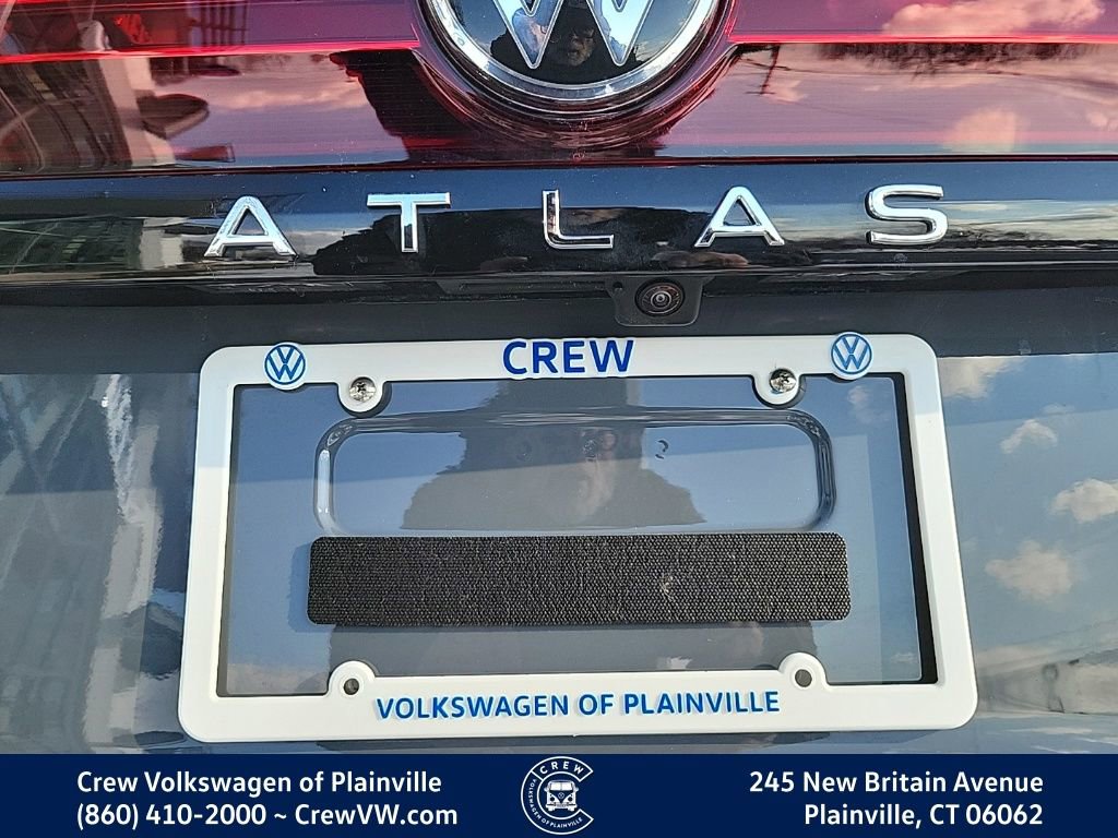 Certified 2025 Volkswagen Atlas Peak Edition SE image 29