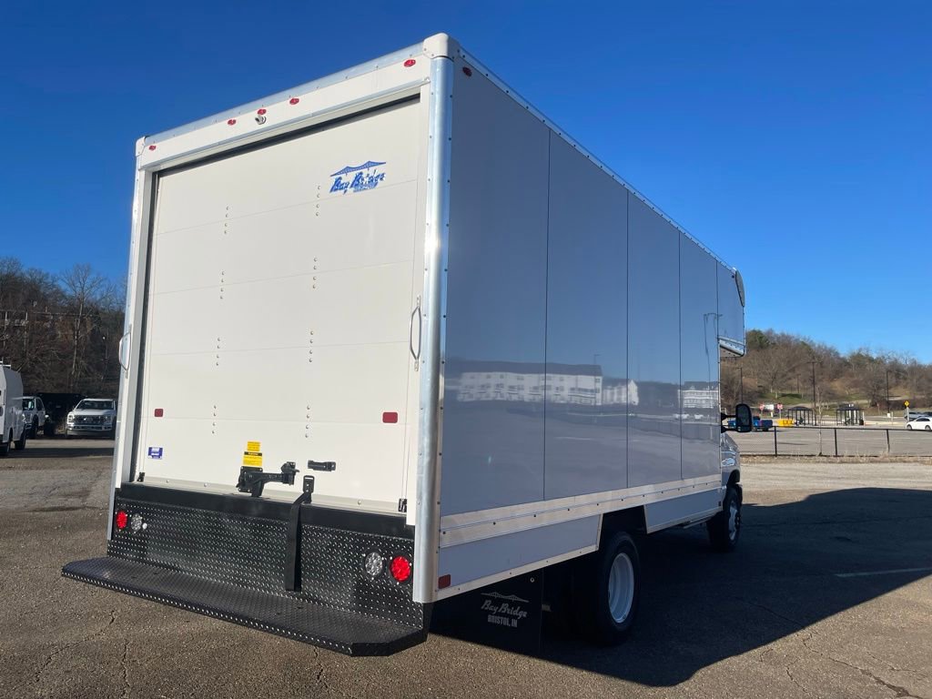 New 2027 Ford E-450 and Econoline 450 Super Duty w/ Power Equipment Group image 6