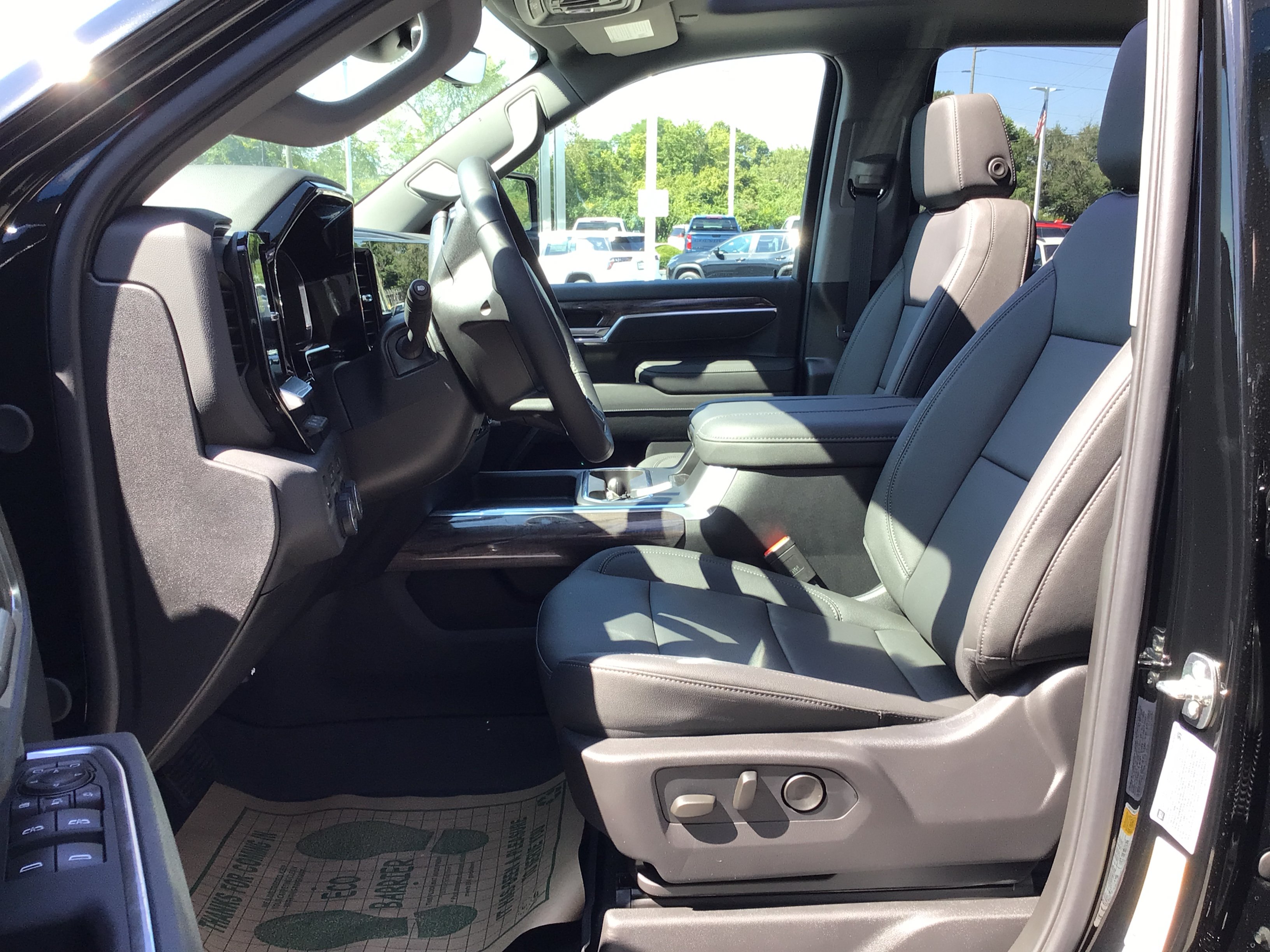 New 2026 Chevrolet Silverado 3500 LTZ w/ LTZ Convenience Package AWD/4WD image 69