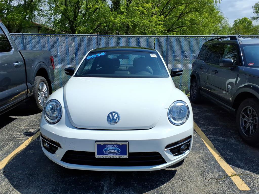 Used 2014 Volkswagen Beetle R-Line FWD image 2